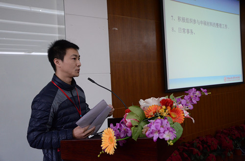 为大胆培养和启用年轻干部铺路——公司组织二级学院常务副院长汇报工作效果好