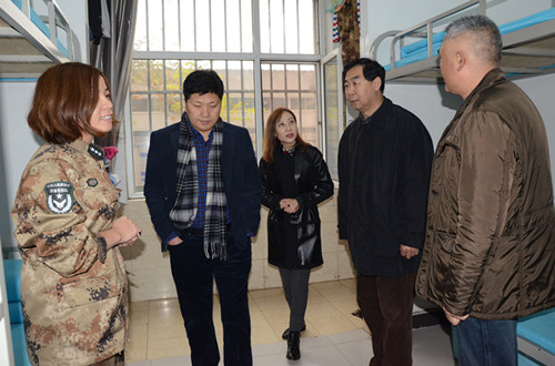 波中教育基金驻华代表团来公司参观访问
