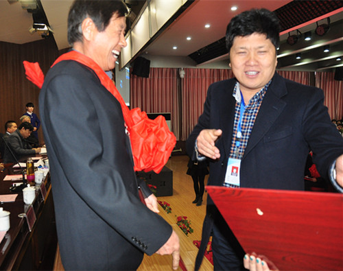 公司隆重召开2016年度总结表彰大会