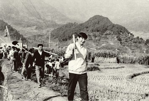 张吉明教授应邀到贺阳教育集团作《立德树人,是高校教工的光荣使命、神圣责任》专题讲座