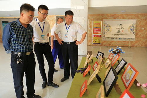 青龙满族自治县纪立功副县长等一行访问保定贺阳教育集团