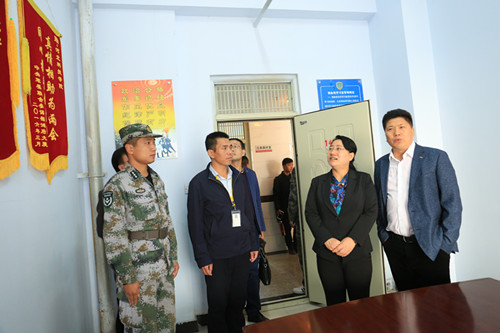杨伟坤副市长到贺阳教育集团考察