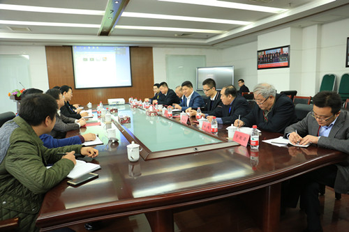 杨伟坤副市长到贺阳教育集团考察