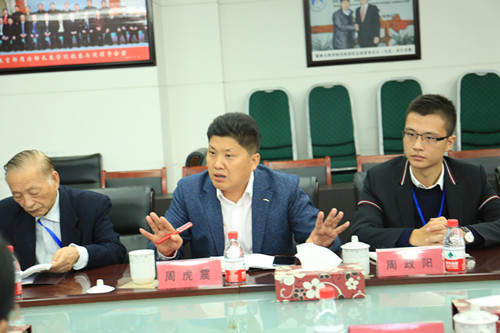 杨伟坤副市长到贺阳教育集团考察