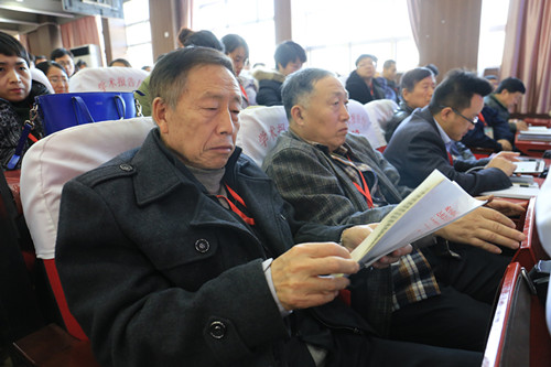 戚红代表应邀到保定贺阳教育集团宣讲十九大精神