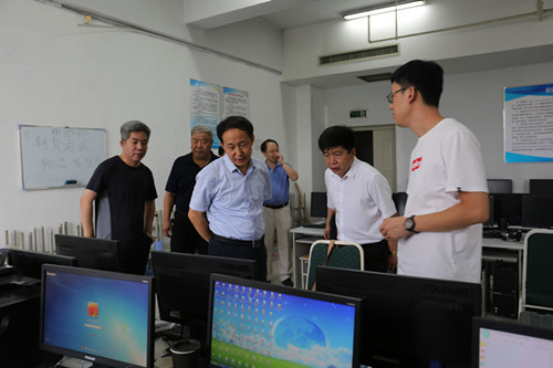 河北省考试院高志良副院长等一行来集团两院检查招生录取工作