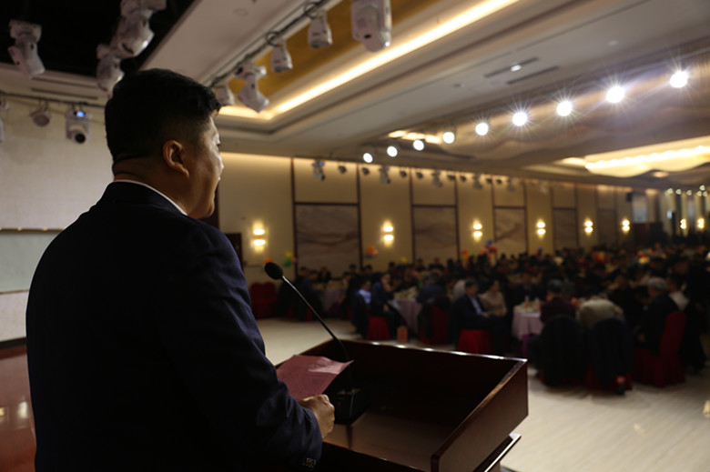 贺阳教育集团隆重举办“奋斗吧 2020” 年会答谢晚宴