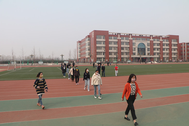 保定贺阳衡水一中高级中学举行复学演练
