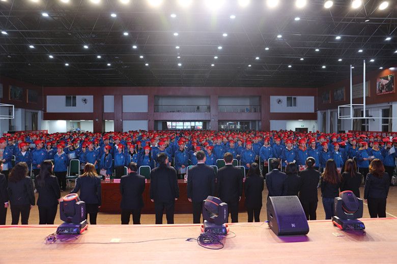 保定贺阳衡水一中高级中学举行成人礼暨高考倒计时誓师大会