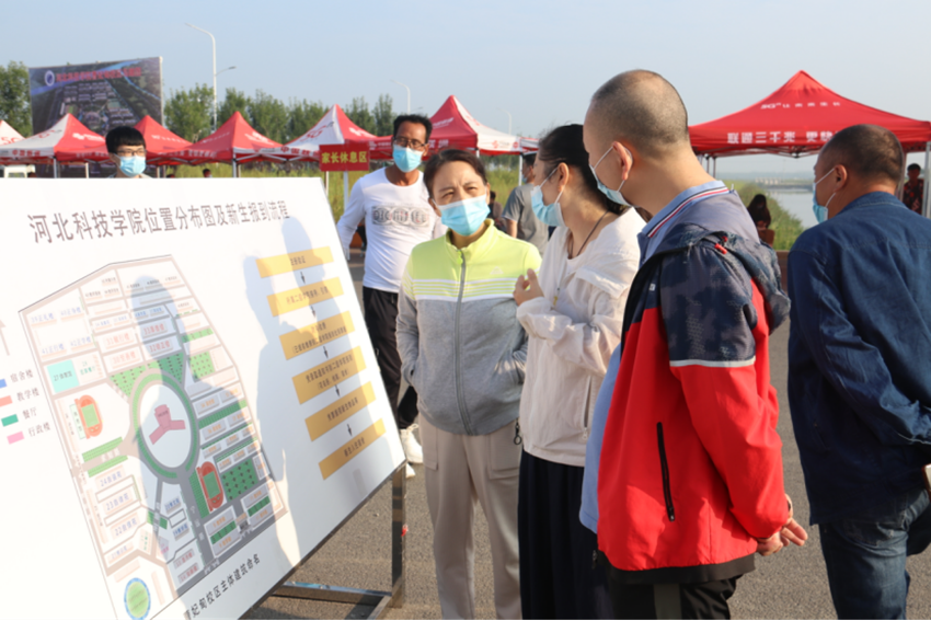 迎新现场 || “河北科技学院”号列车已启程，欢迎新同学！