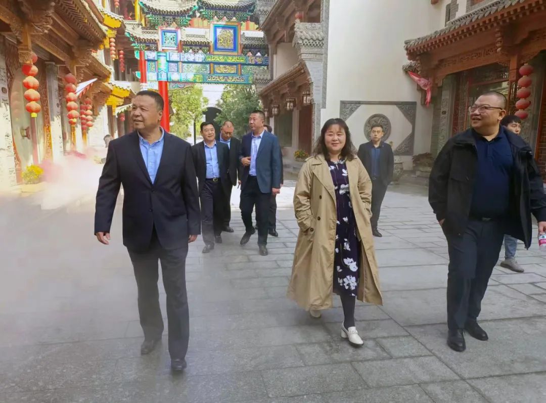贺阳教育集团总经理张亚军一行赴河北美术学院考察交流