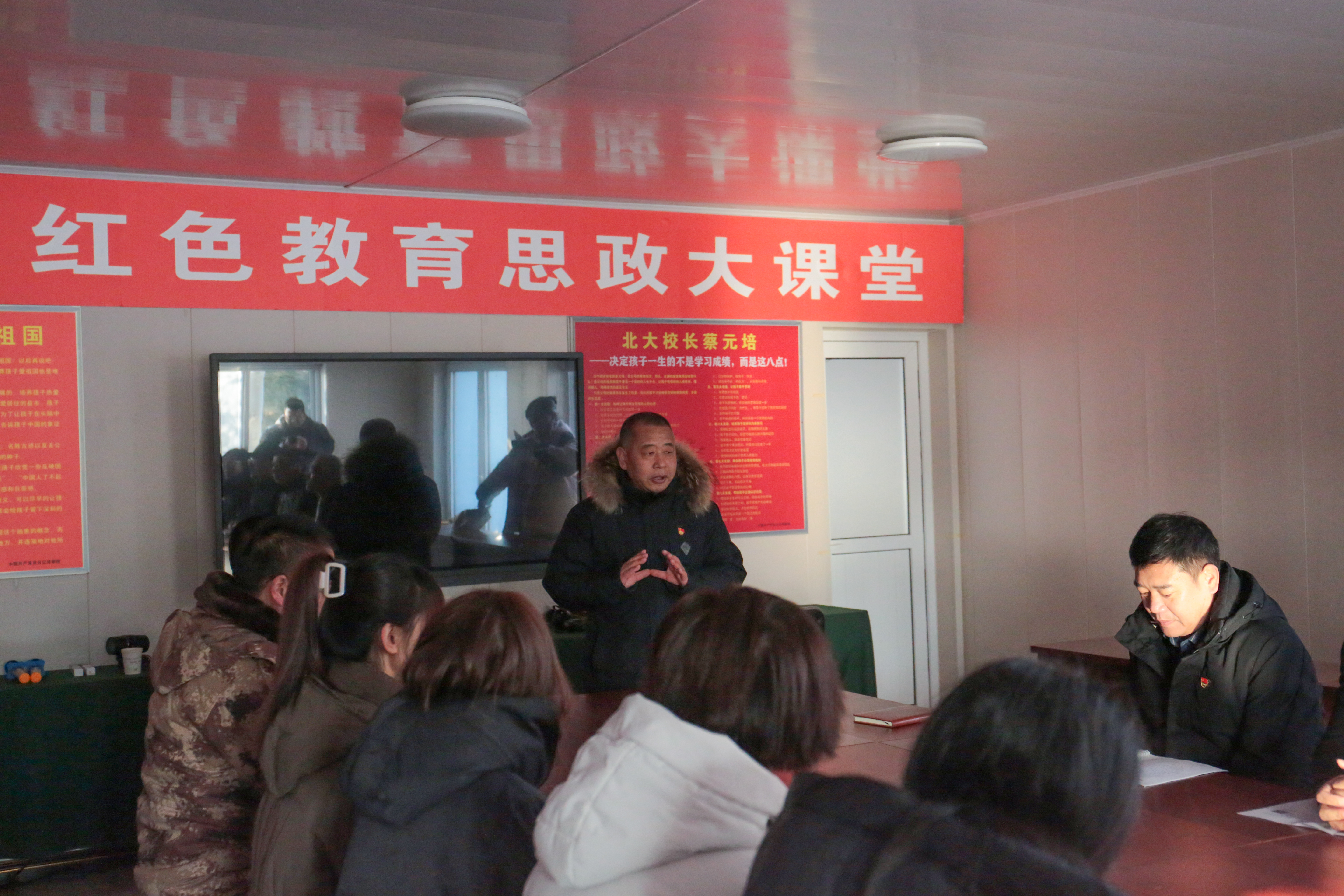 贺阳教育党委到保定中国共产党员日记博物馆开展主题党日活动