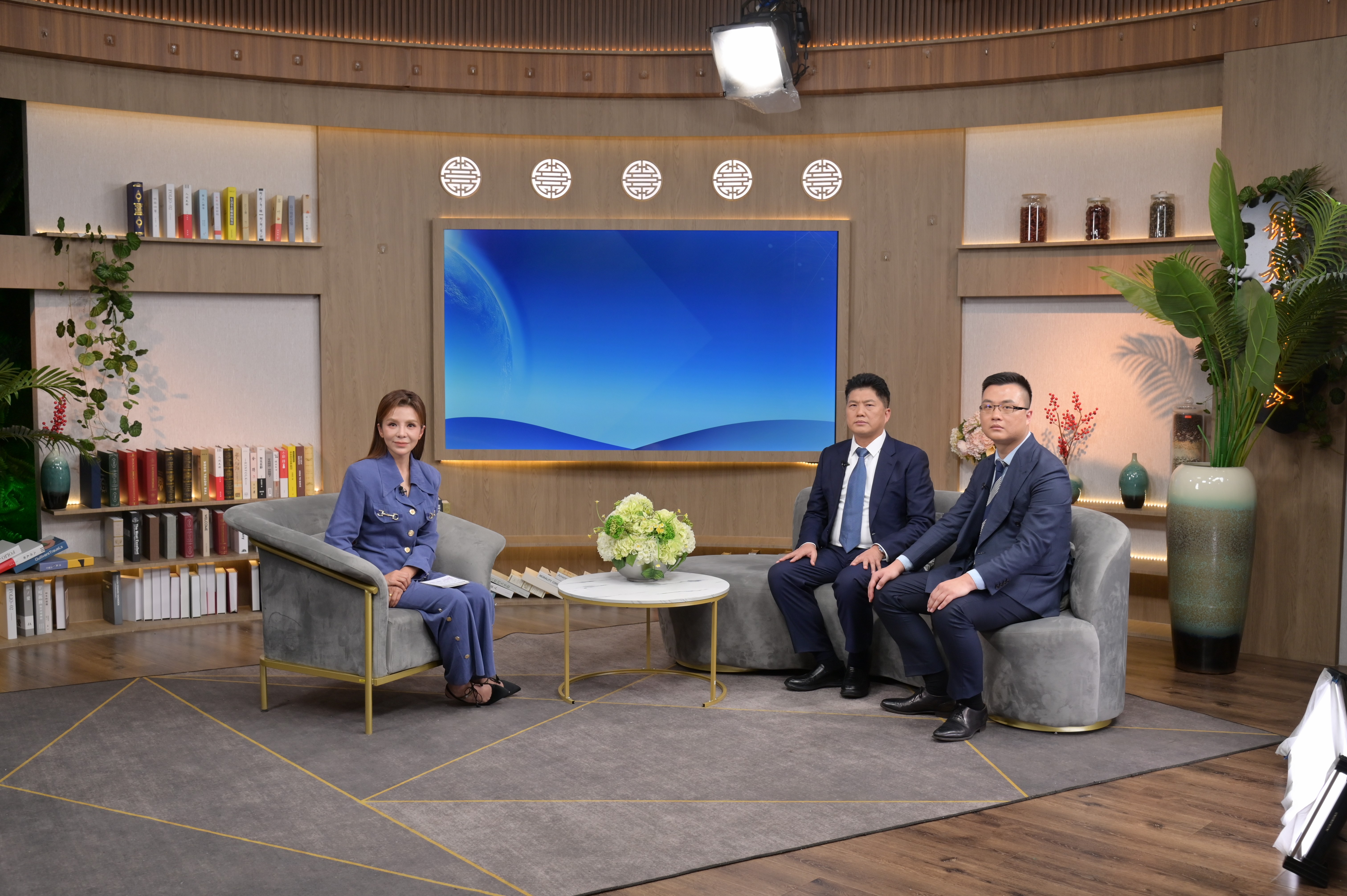 贺阳教育集团董事长周虎震荣获央视《2023中国行业影响力-民办教育行业-创新人物奖》