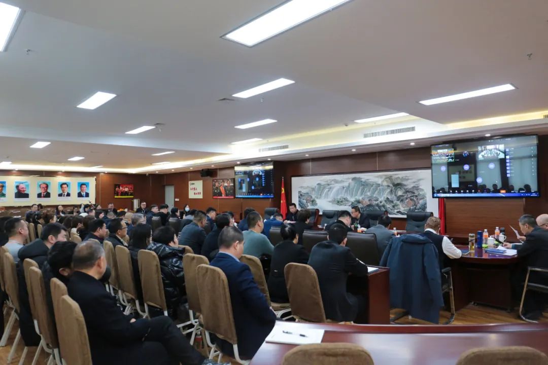 贺阳教育集团召开2023年高层年终述职报告会