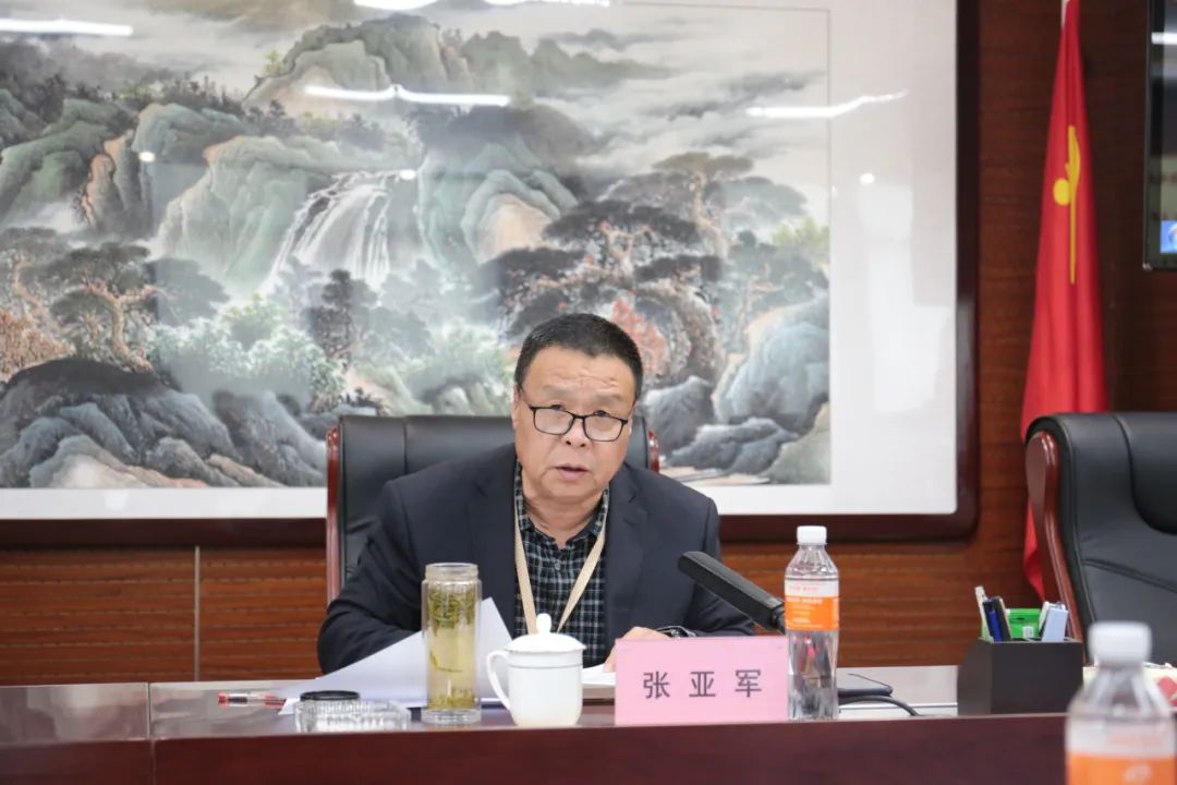 贺阳教育集团召开2023年高层年终述职报告会